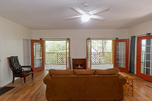 708 Oyster Bay Road McClellanville, SC 29458 - Photo 17 of 31 708 Oyster pic 26