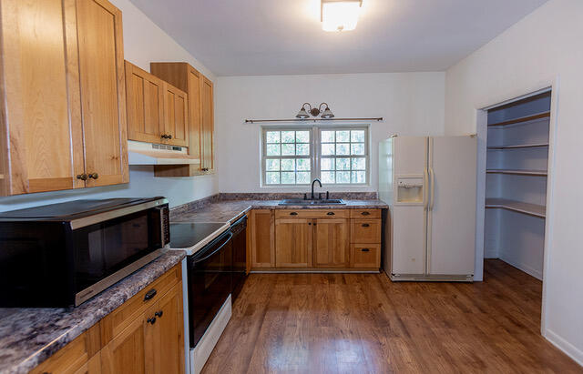 708 Oyster Bay Road McClellanville, SC 29458 - Photo 19 of 31 708 Oyster pic 28