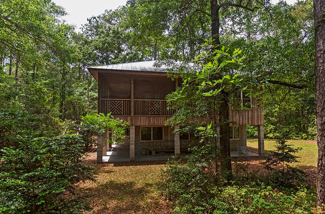 708 Oyster Bay Road McClellanville, SC 29458 - Photo 7 of 31 708 Oyster pic 8