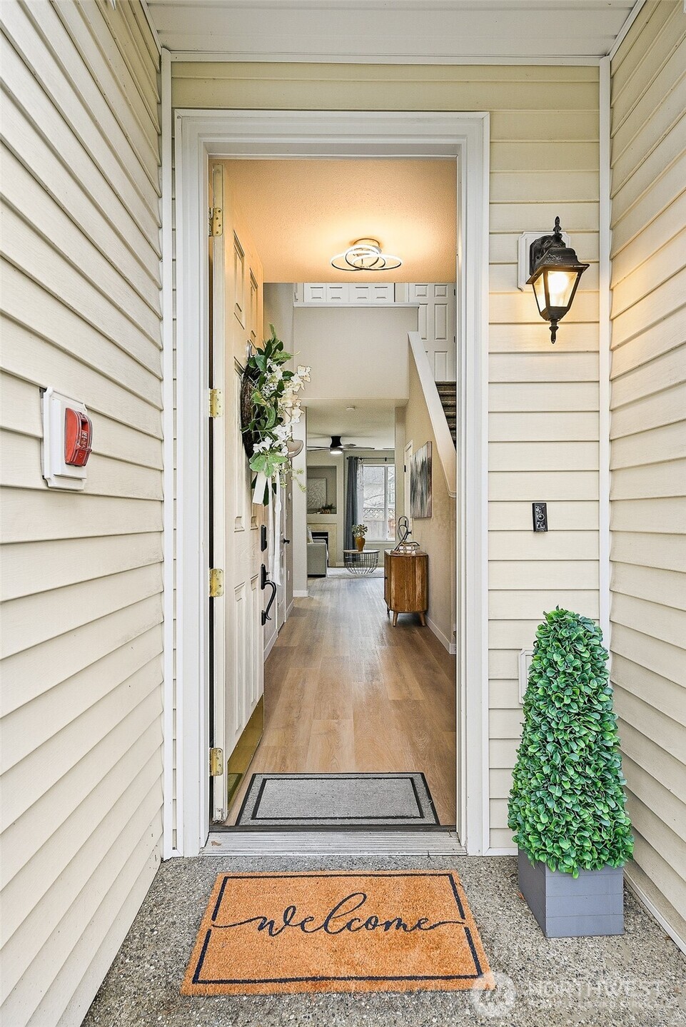 3200 Southeast 12th Street, Unit 1043 Renton, WA 98058 - Photo 2 of 40 Gallery Image 2