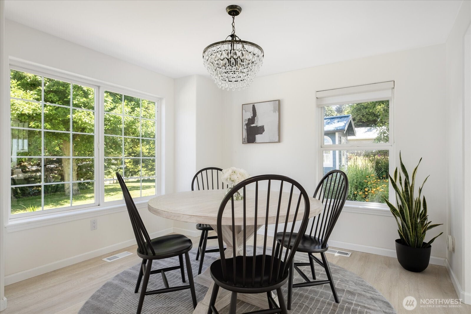 2369 West Beach Road Oak Harbor, WA 98277 - Photo 13 of 40 Gallery Image 13