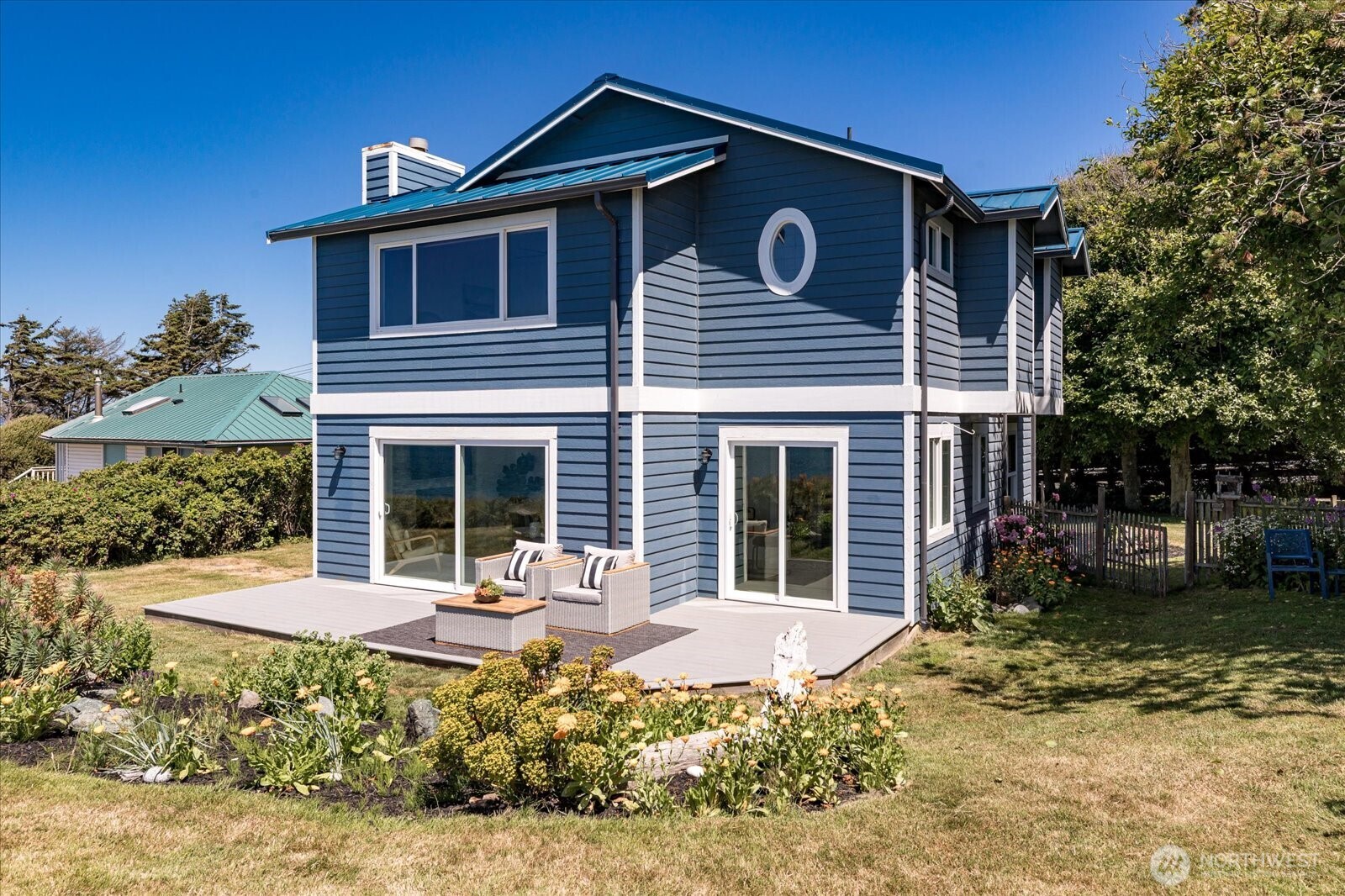 2369 West Beach Road Oak Harbor, WA 98277 - Photo 15 of 40 Gallery Image 15