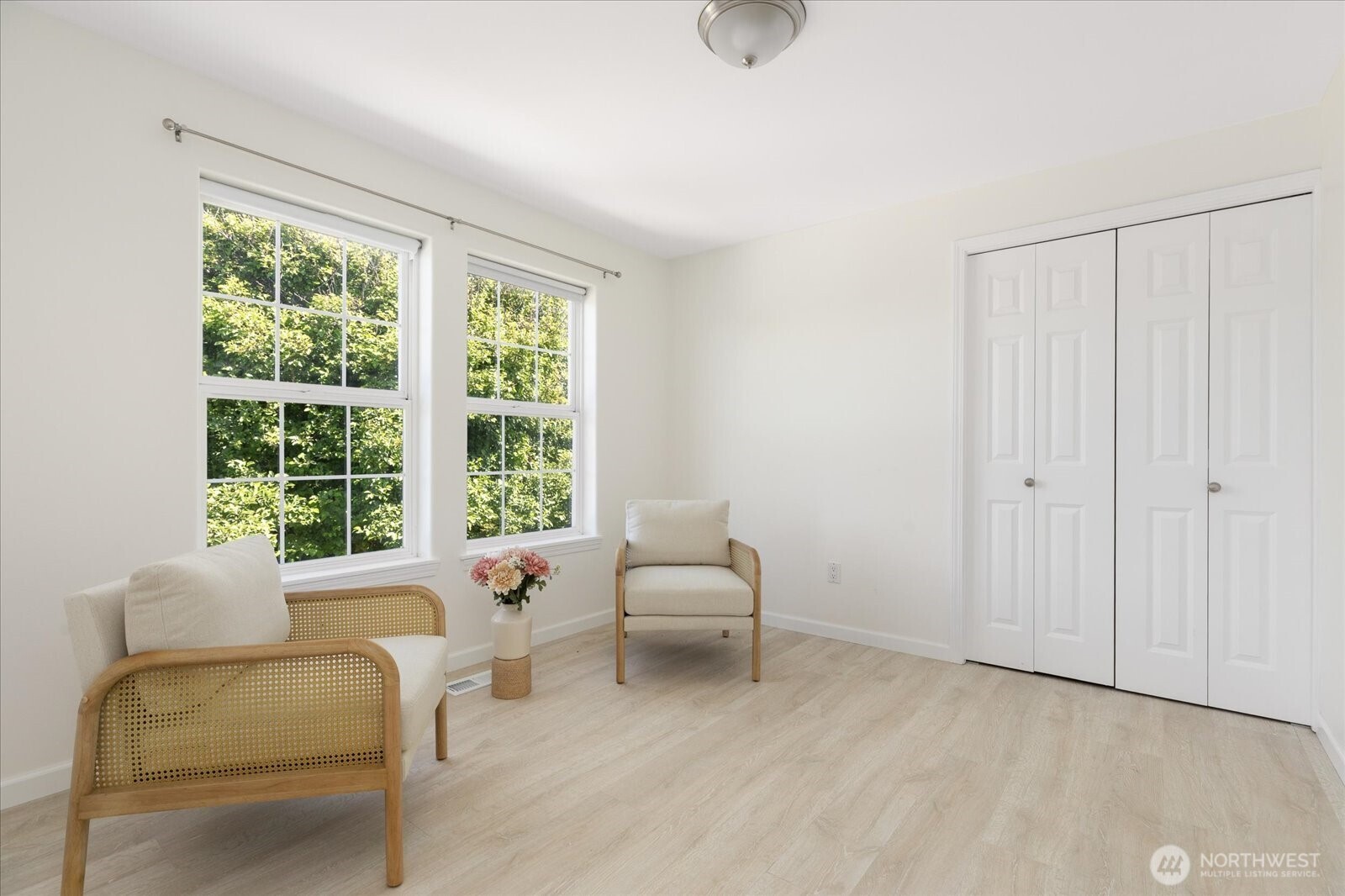 2369 West Beach Road Oak Harbor, WA 98277 - Photo 26 of 40 Gallery Image 26