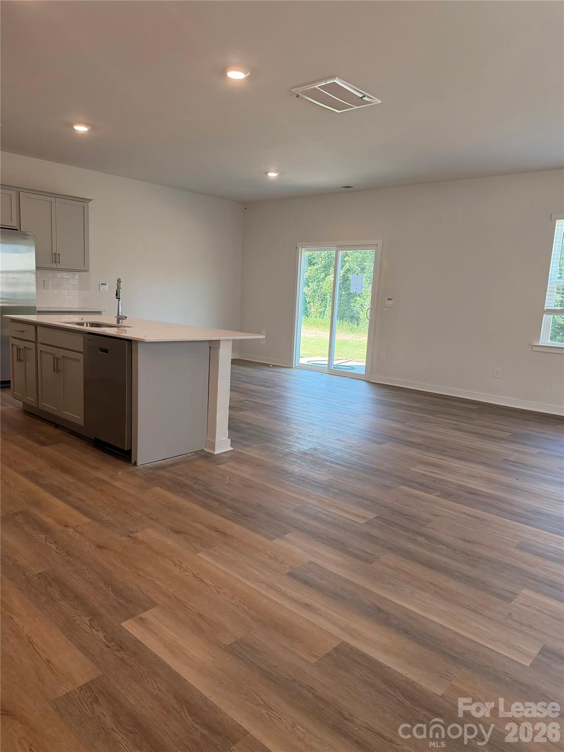 1423 Mammoth Road Hickory, NC 28602 - Photo 2 of 23