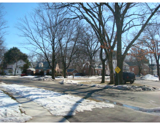 43 Forris Street West Springfield, MA 01089 - Photo 5 of 16 Gallery Image 5