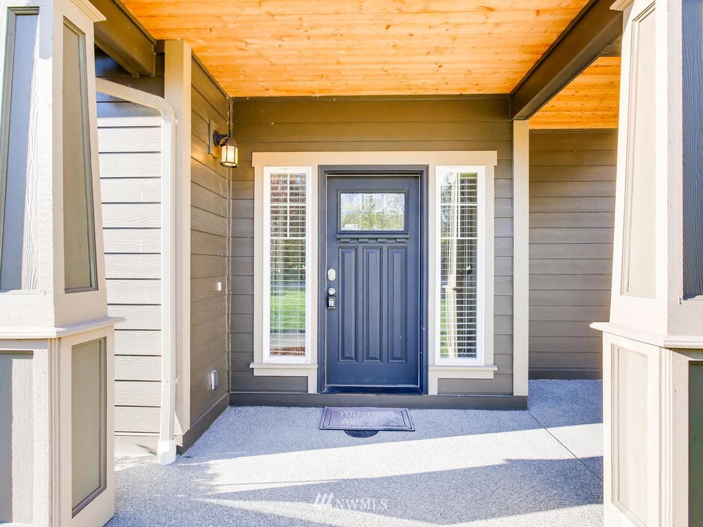 418 South 37th Street Renton, WA 98055 - Photo 3 of 24 a view of front door of house
