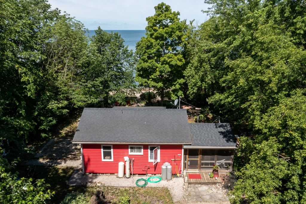 3163 Circle Ridge Road Sturgeon Bay, WI 54235 - Photo 23 of 31