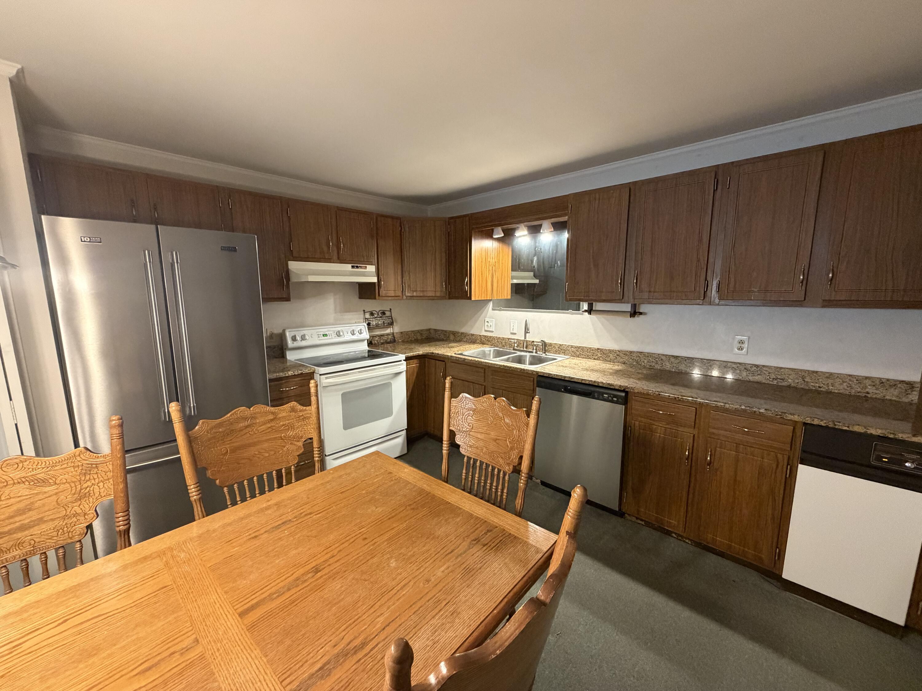 80 Silver Street, Unit 7 Waterville, ME 04901 - Photo 7 of 24 IMG_0057