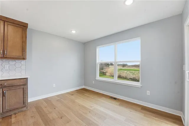 $425,000 | 706 Glenn Circle, Raymore, MO 64083