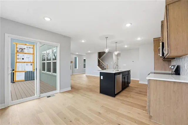 $425,000 | 706 Glenn Circle, Raymore, MO 64083