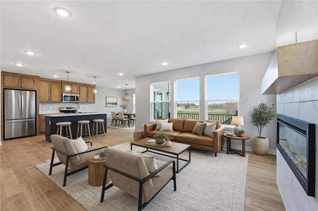 706 Glenn Circle Raymore, MO 64083 - Photo 2 of 73