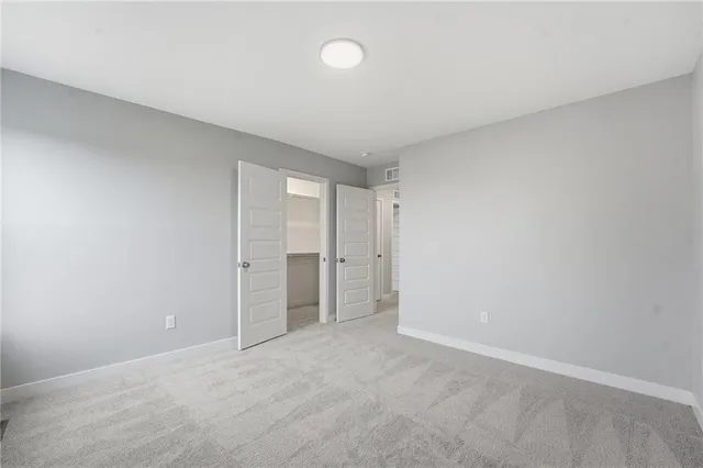 $425,000 | 706 Glenn Circle, Raymore, MO 64083