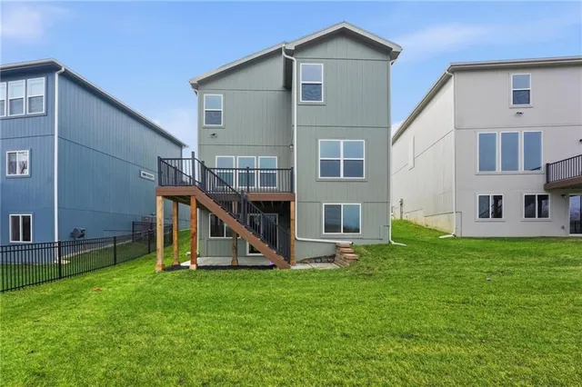 $425,000 | 706 Glenn Circle, Raymore, MO 64083