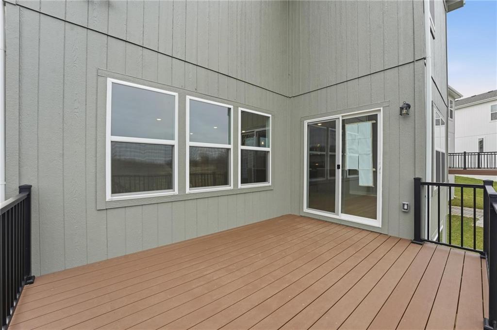 706 Glenn Circle Raymore, MO 64083 - Photo 37 of 73