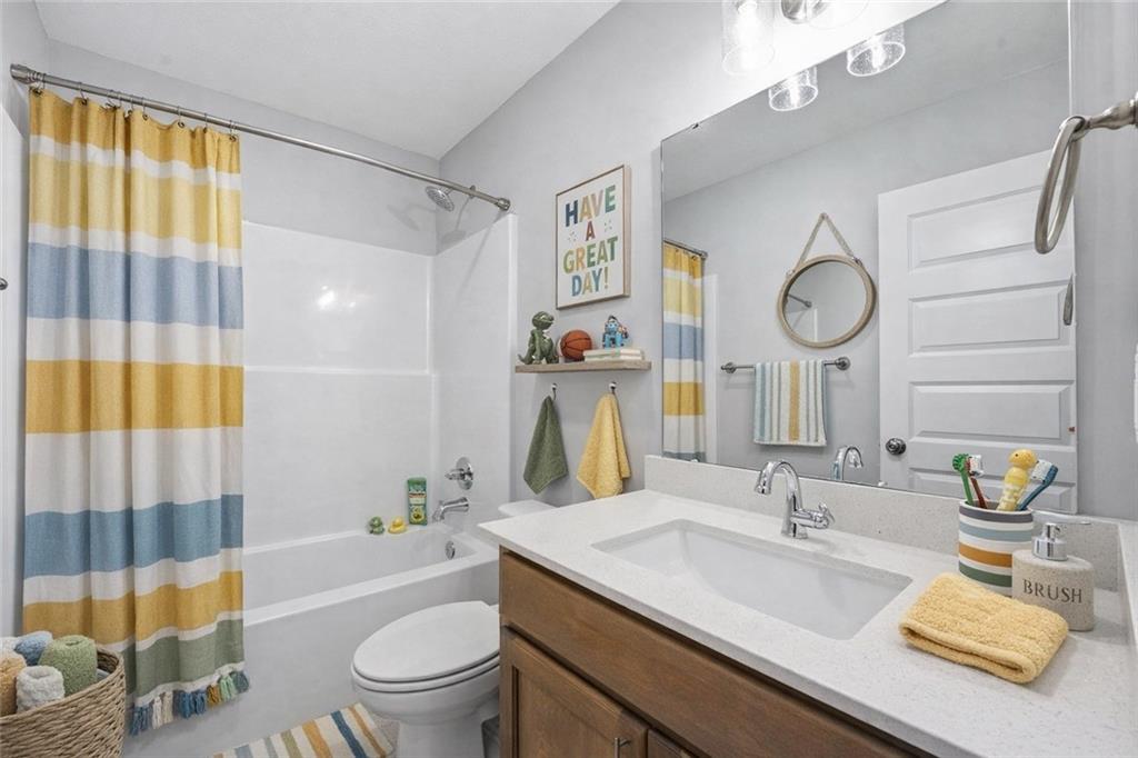 706 Glenn Circle Raymore, MO 64083 - Photo 6 of 73