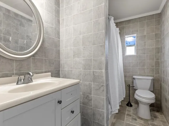 $1,750,000 | 802 Main Street, Bastrop, TX 78602