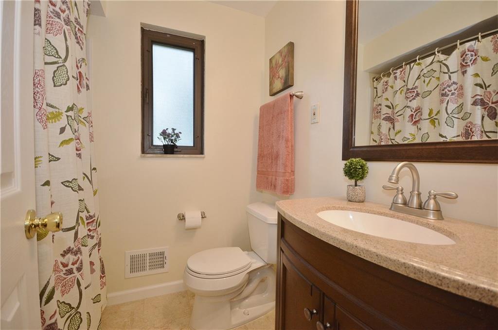 161 Limerick Road Wexford, PA 15090 - Photo 15 of 25 Full bath