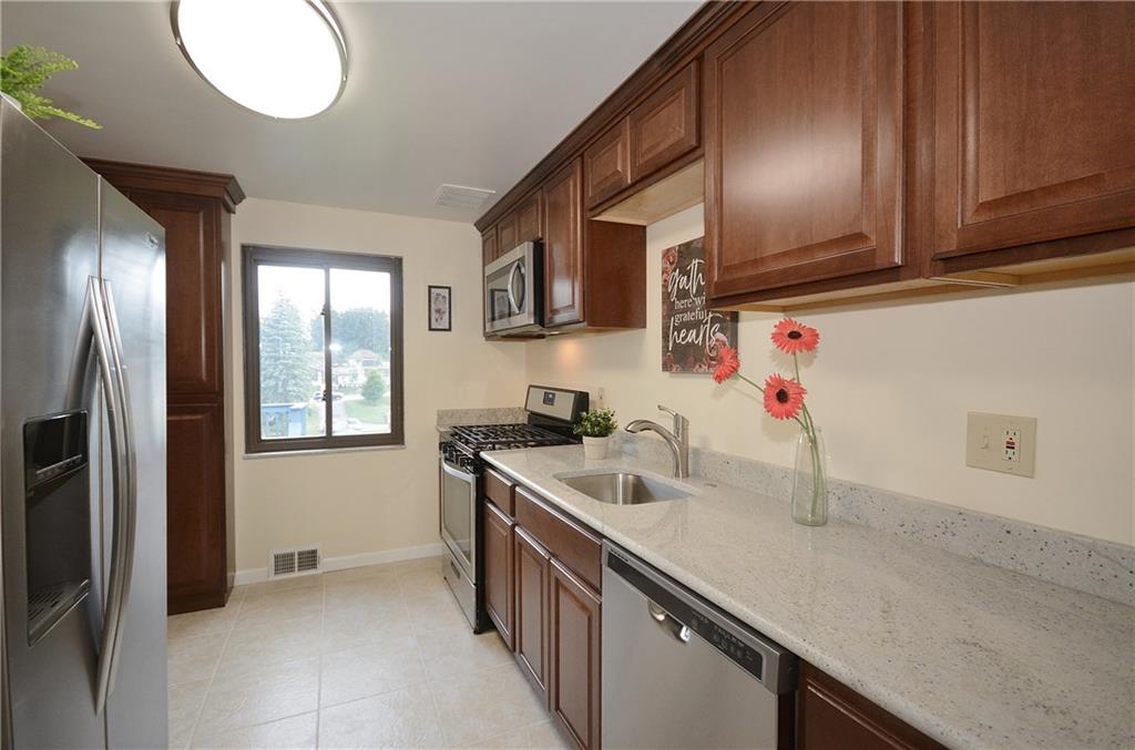 161 Limerick Road Wexford, PA 15090 - Photo 8 of 25 Kitchen