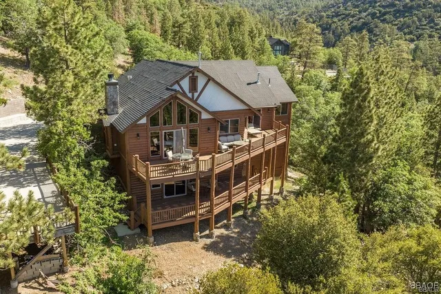 $1,449,900 | 39737 Pinon Court, Fawnskin, CA 92333