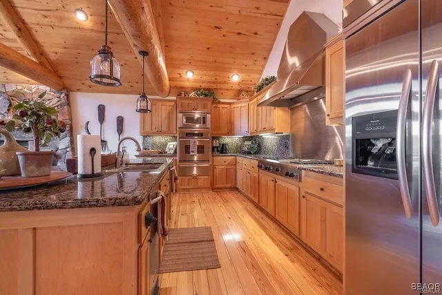 $1,449,900 | 39737 Pinon Court, Fawnskin, CA 92333