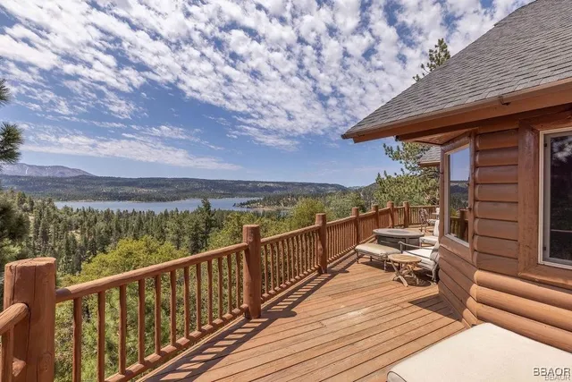 $1,449,900 | 39737 Pinon Court, Fawnskin, CA 92333