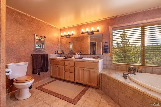 $1,449,900 | 39737 Pinon Court, Fawnskin, CA 92333