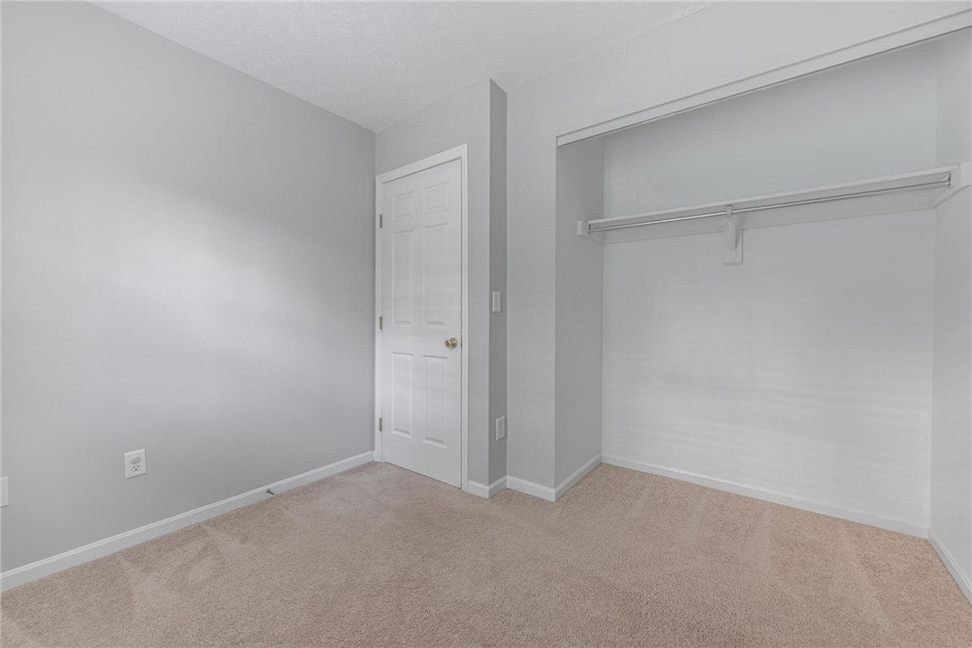 6355 Corbly Road, Unit 13 Cincinnati, OH 45230 - Photo 12 of 29 Gallery Image 12