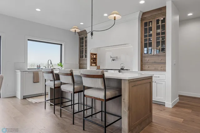 $1,424,900 | 8147 Memory Lane, Horace, ND 58047