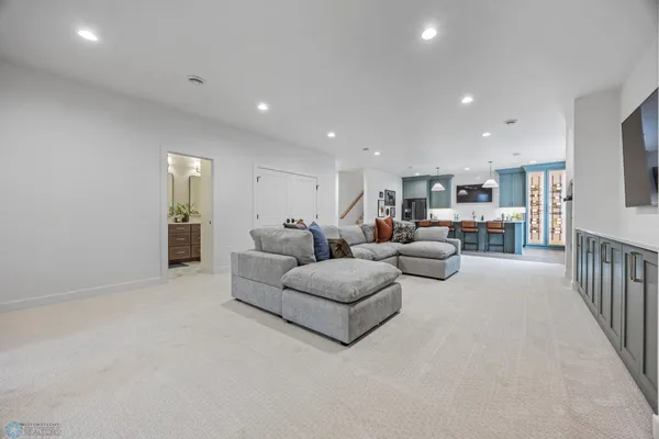 $1,424,900 | 8147 Memory Lane, Horace, ND 58047