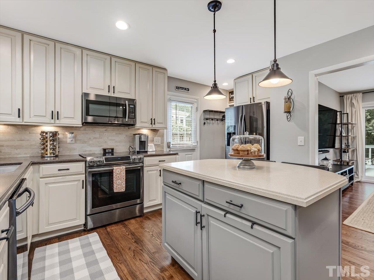 5709 Rangeley Drive Raleigh, NC 27609 - Photo 8 of 36 Gallery Image 8