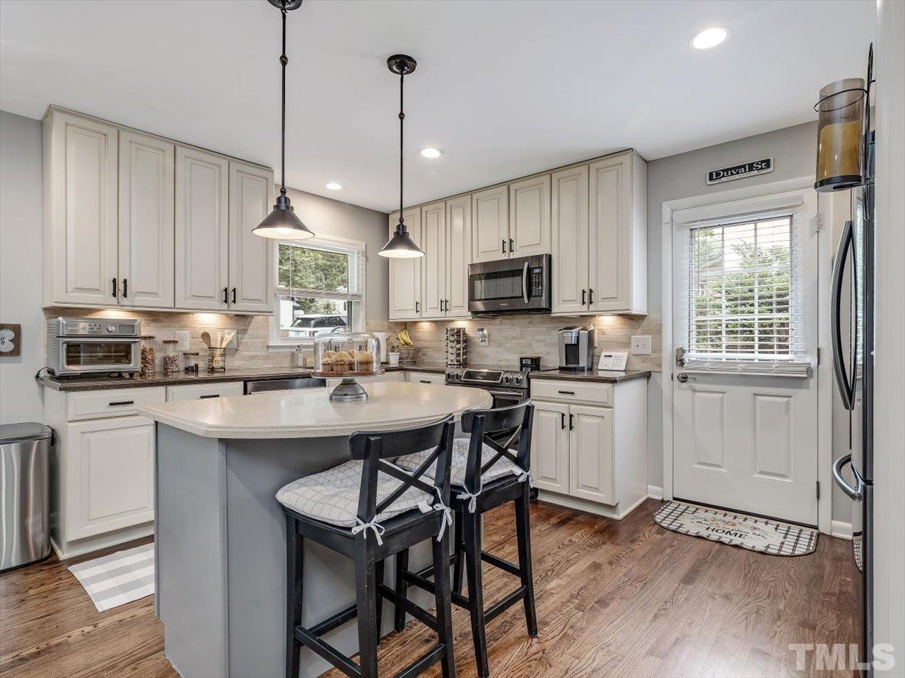5709 Rangeley Drive Raleigh, NC 27609 - Photo 10 of 36 Gallery Image 10