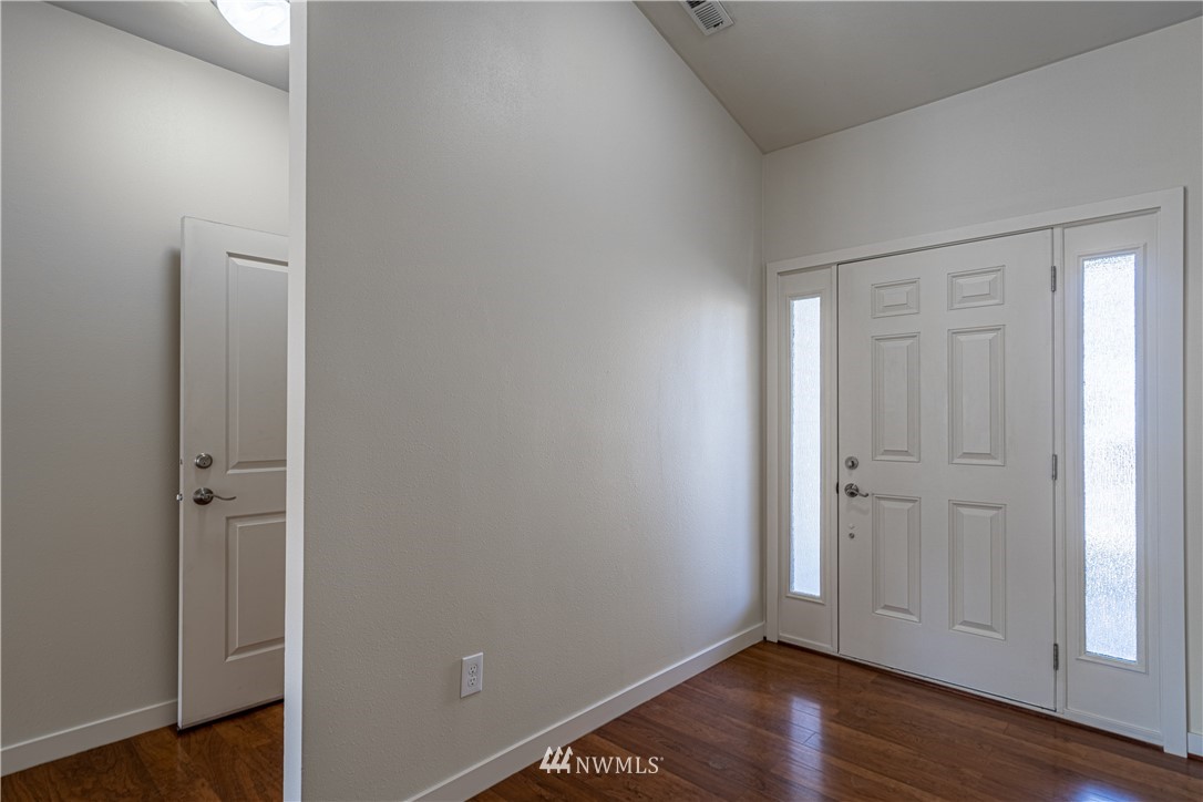 403 Ridgewood Drive Manson, WA 98831 - Photo 5 of 30 Gallery Image 5