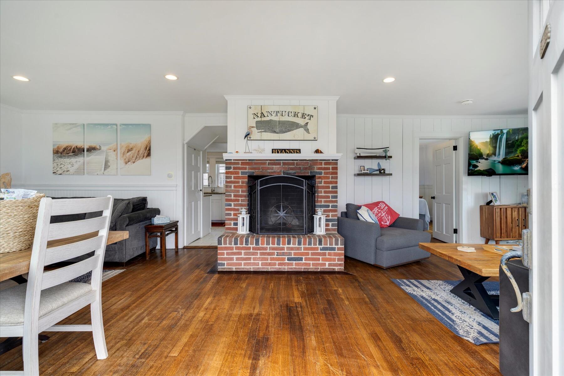 1060 Craigville Beach Road Centerville, MA 02632 - Photo 13 of 67 13-MG_1966-r(1)