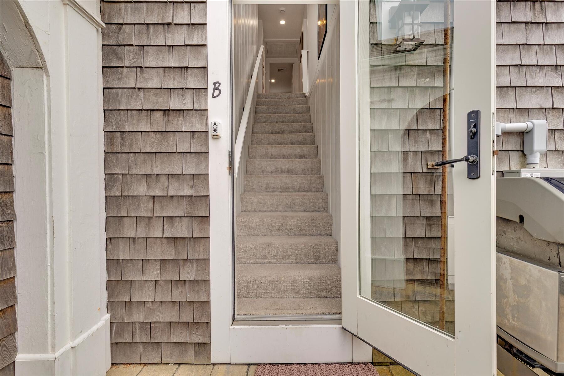 1060 Craigville Beach Road Centerville, MA 02632 - Photo 20 of 67 28-MG_2051-r(1)