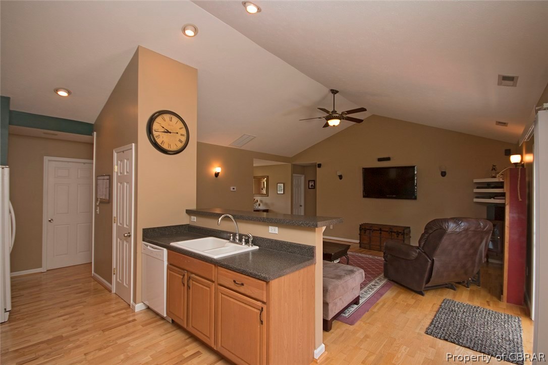 639 Aarons Bch Road Diggs, VA 23045 - Photo 13 of 28