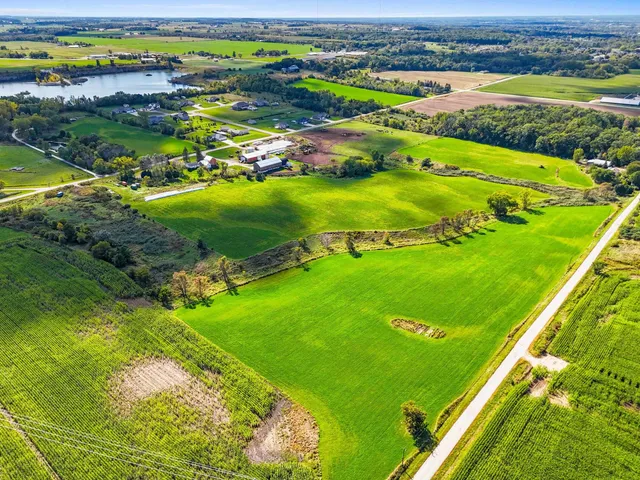 $799,900 | Dollar Rd Green, Green Bay, WI 54311