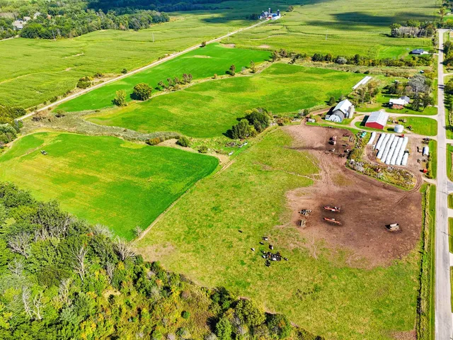 $799,900 | Dollar Rd Green, Green Bay, WI 54311