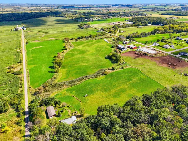 $799,900 | Dollar Rd Green, Green Bay, WI 54311