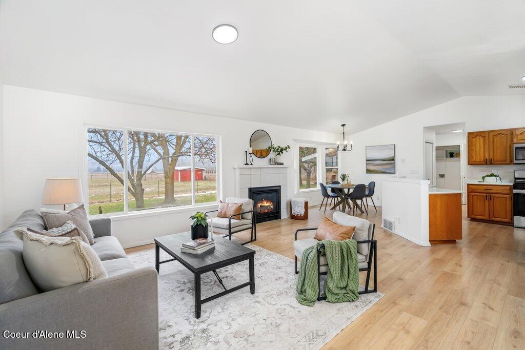 10759 North Idaho Road Post Falls, ID 83854 - Photo 11 of 59 .