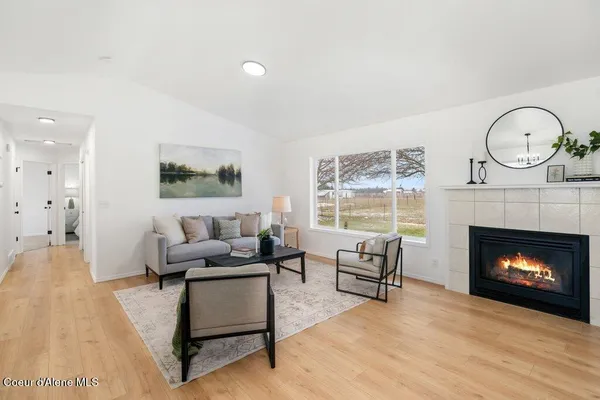 $889,000 | 10759 North Idaho Road, Post Falls, ID 83854