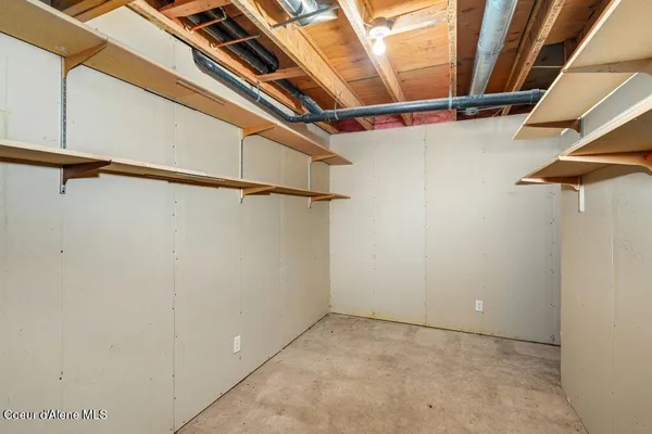 $889,000 | 10759 North Idaho Road, Post Falls, ID 83854