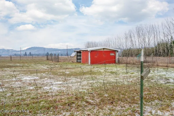 $889,000 | 10759 North Idaho Road, Post Falls, ID 83854