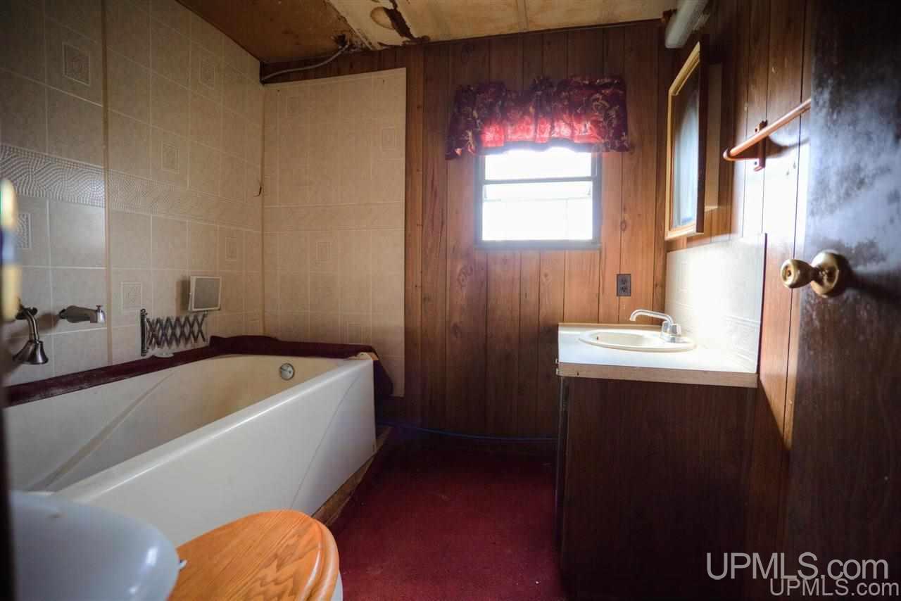 1415 Verona Road Wakefield, MI 49968 - Photo 29 of 38 Gallery Image 29