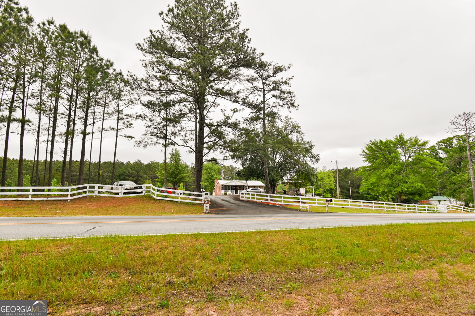 298 Millard Farmer Road Newnan, GA 30263 - Photo 39 of 43