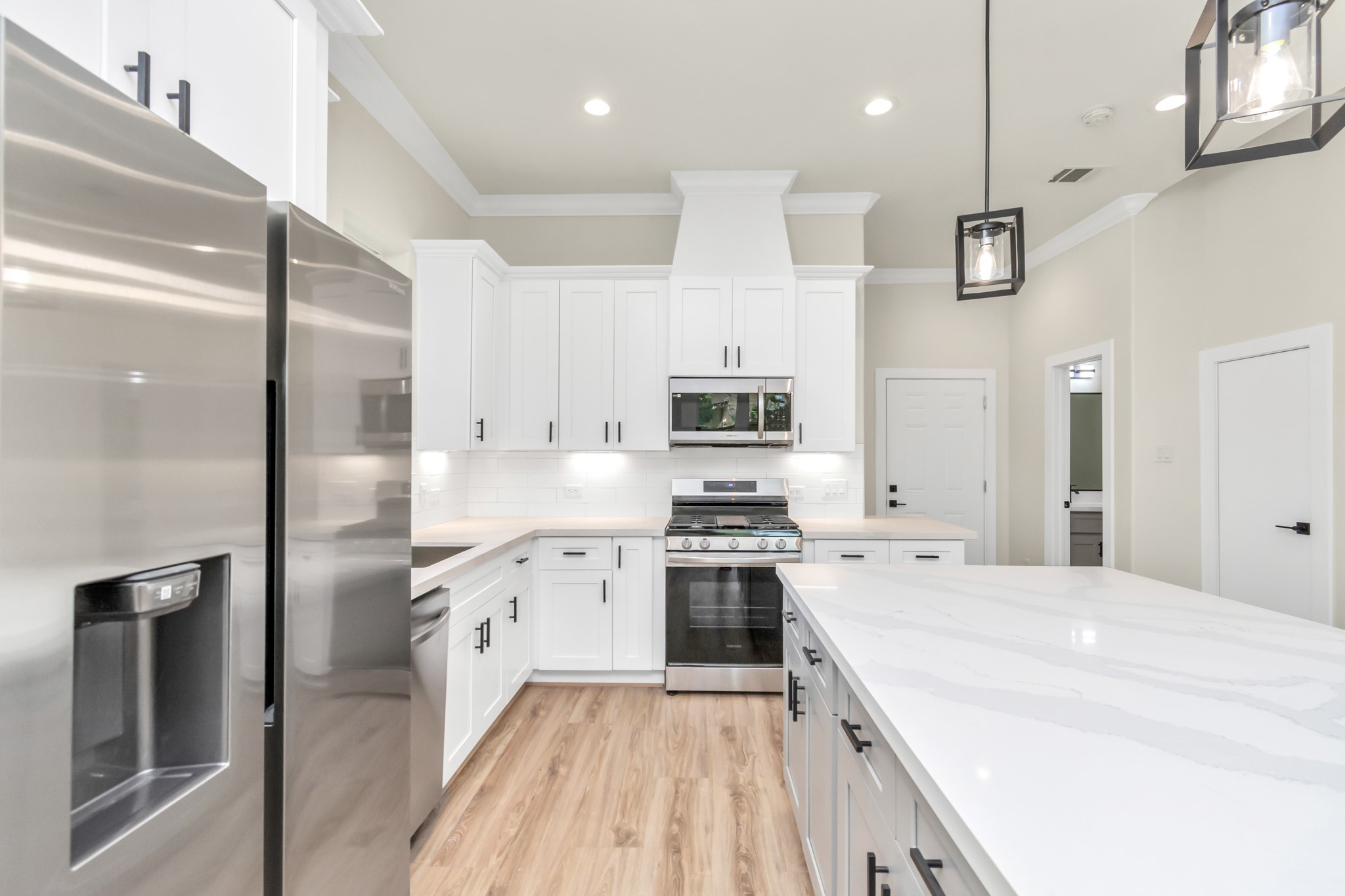 3557 Seabrook Street Houston, TX 77021 - Photo 8 of 50