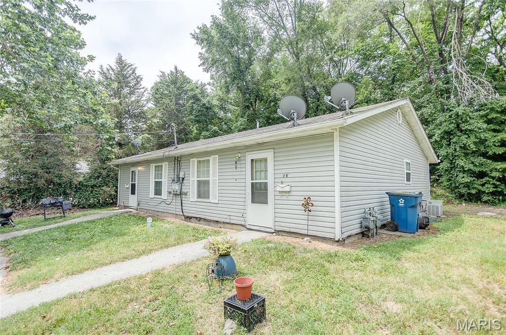 504 Marsh Avenue Alton, IL 62002 - Photo 2 of 16