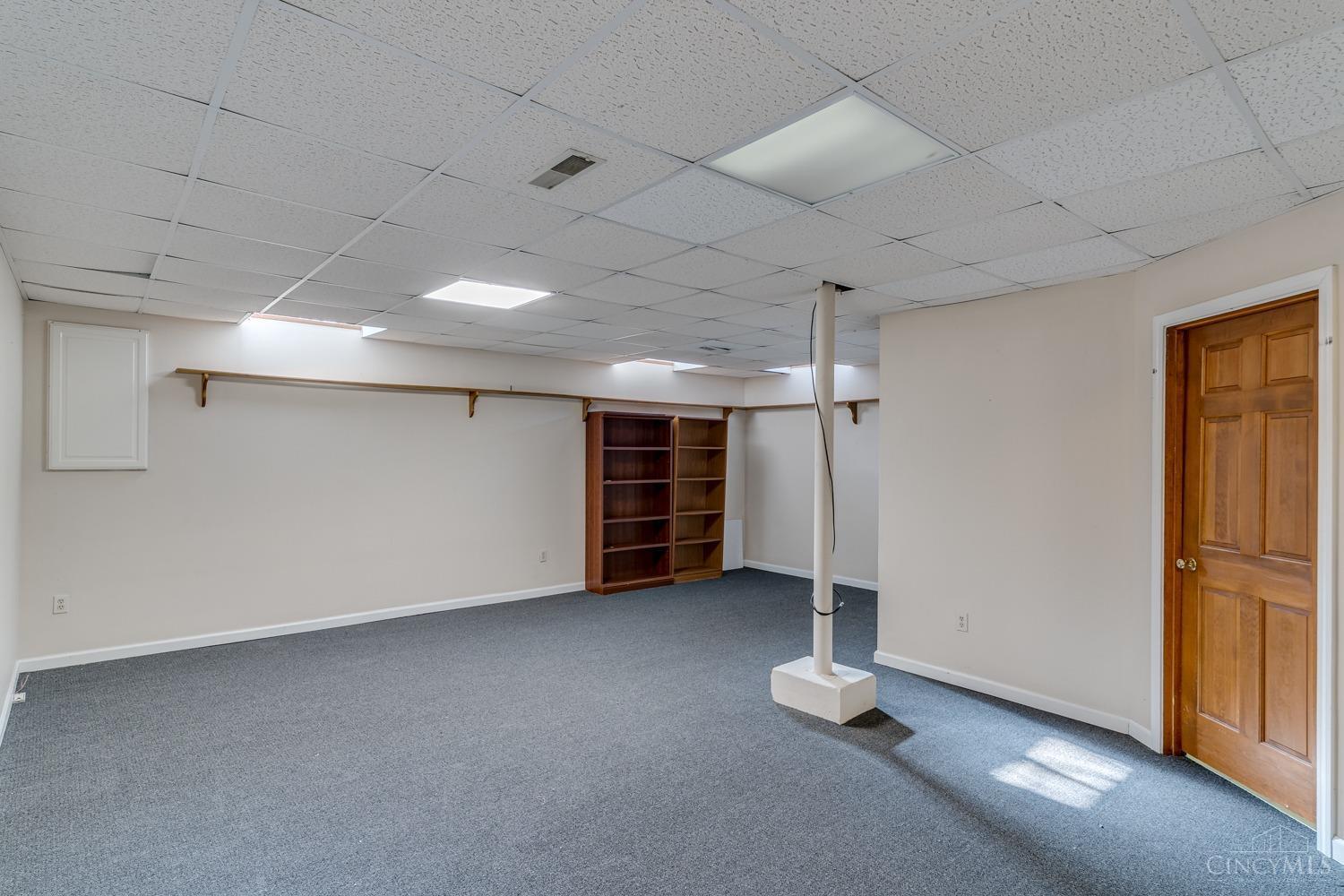 2701 Ebenezer Road Cincinnati, OH 45233 - Photo 36 of 49