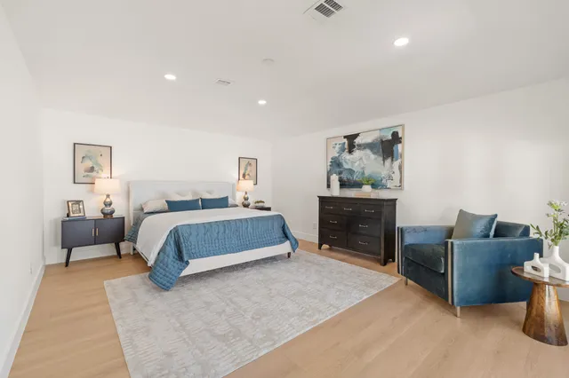 $525,000 | 7631 Westwind Lane, Houston, TX 77071