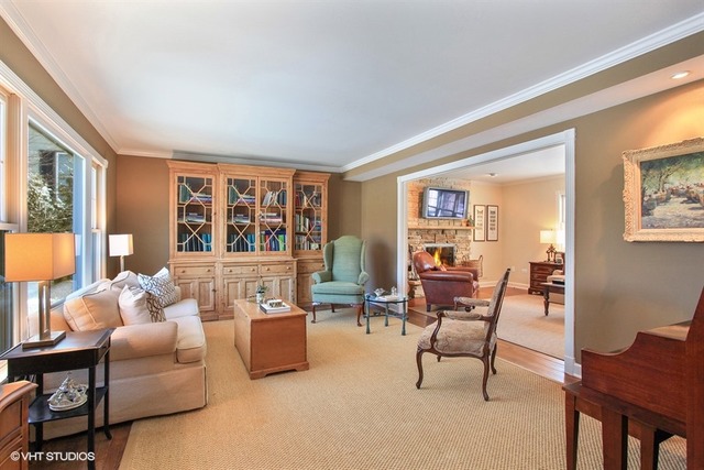 804 Valley Road Lake Forest, IL 60045 - Photo 4 of 25 a living room with furniture and a large window