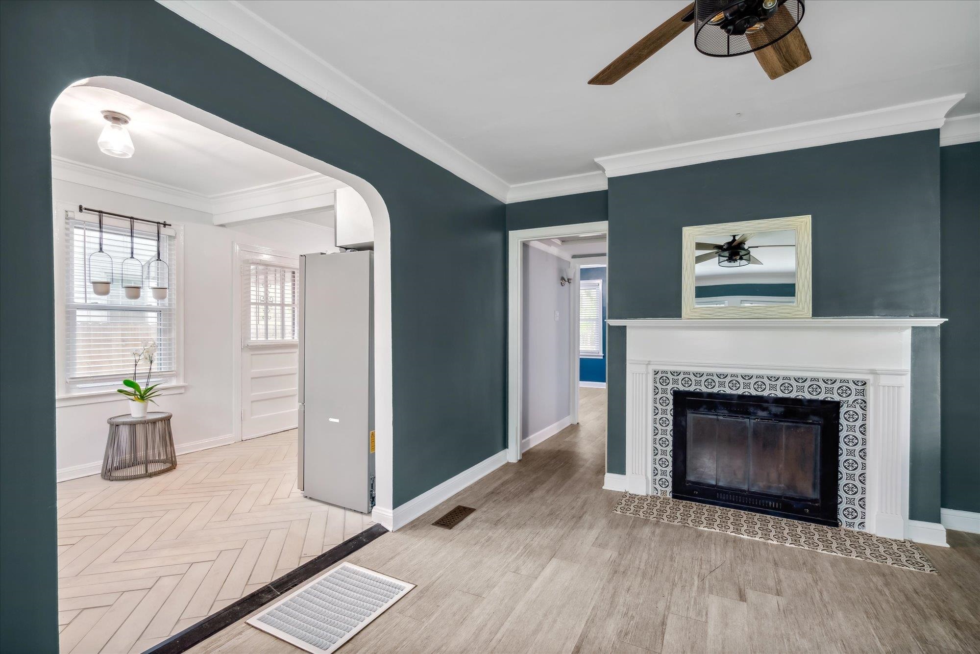 3382 Carrington Road Memphis, TN 38111 - Photo 12 of 26 Decorative Fireplace
